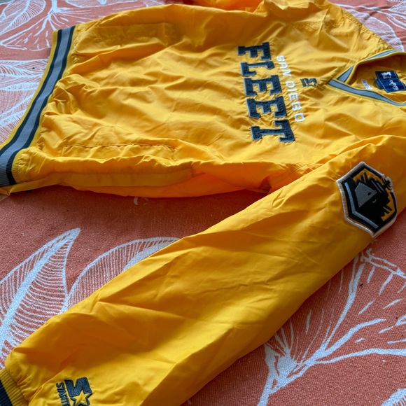 STARTER San Diego Fleet V-Neck Pullover - Picture 7 of 14